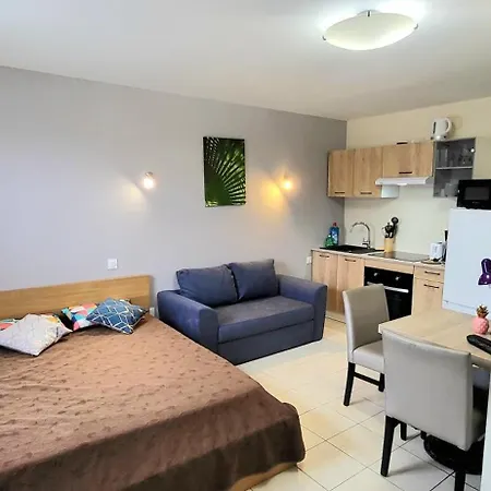 Apartment Residences Les Sansonnets 