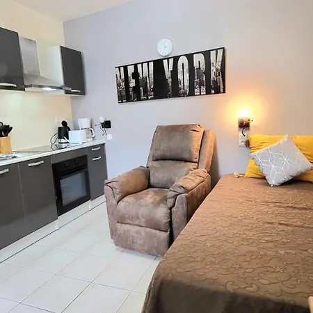 Apartment Residences Les Sansonnets 