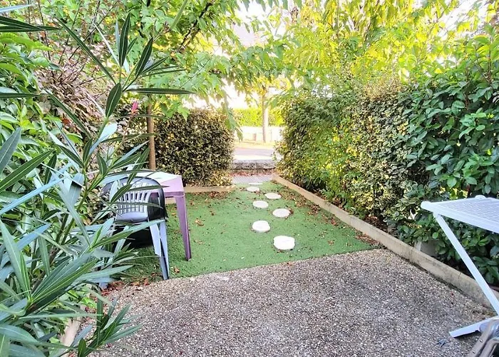 Apartment Residences Les Sansonnets 